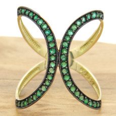 Anel  X com 46 Esmeraldas, em Ouro Amarelo 18 Kilates