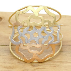 Anel Floral Vazado 3 Cores, em Ouro Amarelo, Branco e Rose 18 Kilates