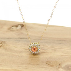 Pingente com  Safira Laranja Natural de 15 pontos e 14 Diamantes, em Ouro Amarelo 18 Kilates