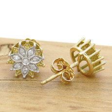 Par de Brincos Chuveiro com 18 Diamantes, em Ouro Amarelo 18 Kilates