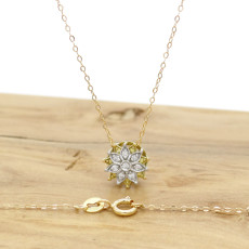 Pingente Chuveiro com 9 Diamantes, em Ouro Amarelo 18 Kilates