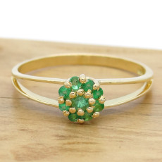 Anel  Chuveiro com 9 Esmeraldas Totalizando 35 Cts, em Ouro Amarelo 18 Kilates