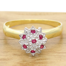 Anel Chuveiro com 7 Rubis, Folheado a Ouro 18 Kilates, em Prata 925