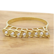 Meia Aliança com 8 Diamantes, em Ouro Amarelo 18 Kilates