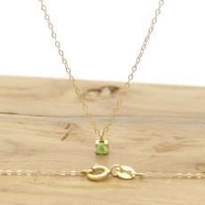 Ponto de Luz com Peridoto Natural de 10 Pontos, em Ouro Amarelo 18 Kilates