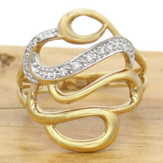Anel Onda com 7 Diamante, em Ouro Amarelo 18 Kilates