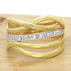Anel Trabalhado com 10 Diamante, em Ouro Amarelo 18 Kilates