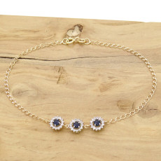 Pulseira com 3 Safiras e 42 Diamantes, em Ouro Amarelo 18 Kilates