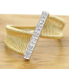 Anel Aramado com 7 Diamantes, em Ouro Amarelo 18 Kilates