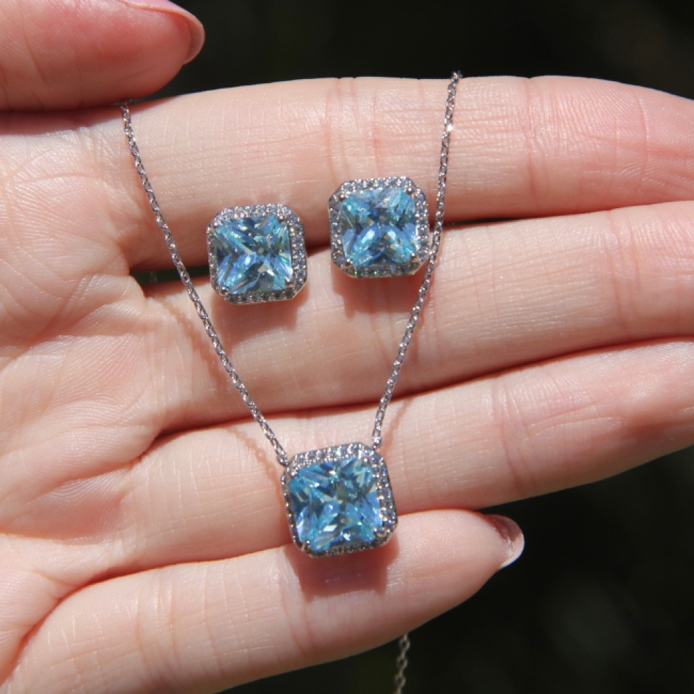 Brinco Princesa Quadrado Aqua