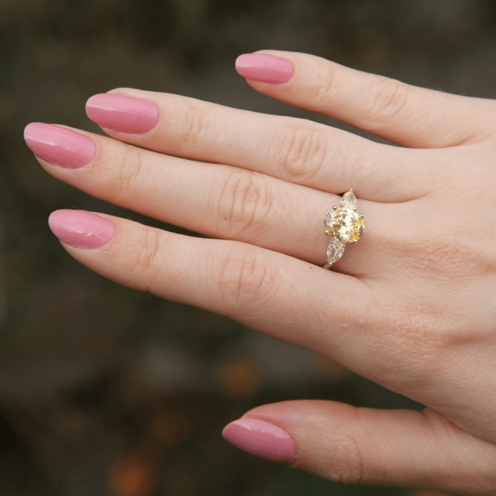 Anel Fancy Yellow 3 Pedras - Prata 925