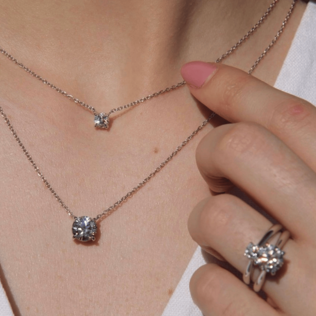 Colar Ponto de Luz Moissanite 5mm - 0,5ct