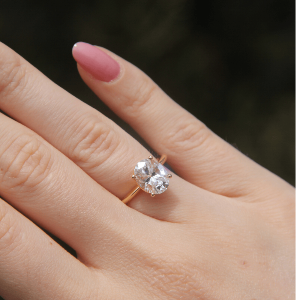 Anel Solitário Moissanite Oval 8x10mm - 3ct