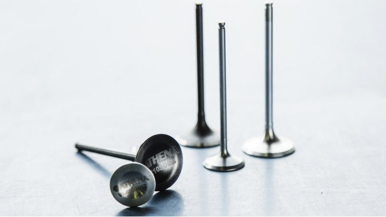 Valvulas de motocicleta em titânio: conheça a tecnologia da Athena Racing