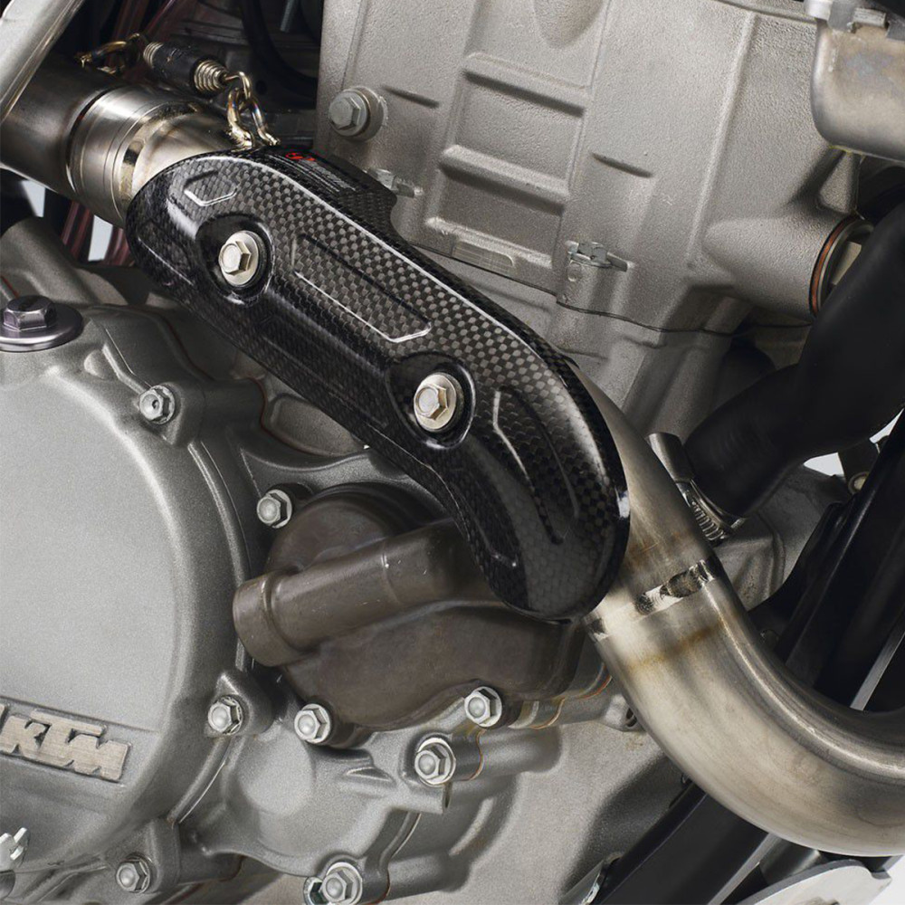 Protetor de Escape em Carbono Original KTM para KTM 4T SX-F/XC-F250 07/12 XCF-W250 07-13 XC-W/EXC 450/500/530 08/16 XCF-W250 15 SX-F/XC-F350 11/12 XC-W/EXC350 12/16 EXC-F350 17