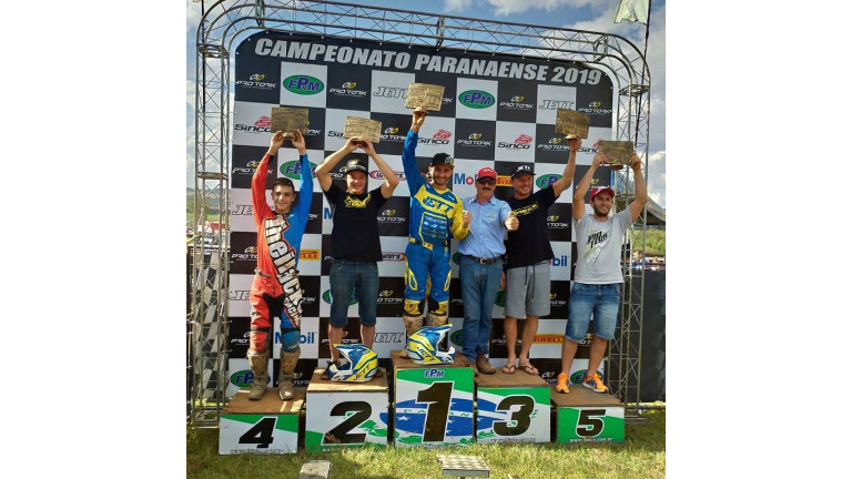 Taborda no Podium da Abertura do Brasileiro de Velocross 