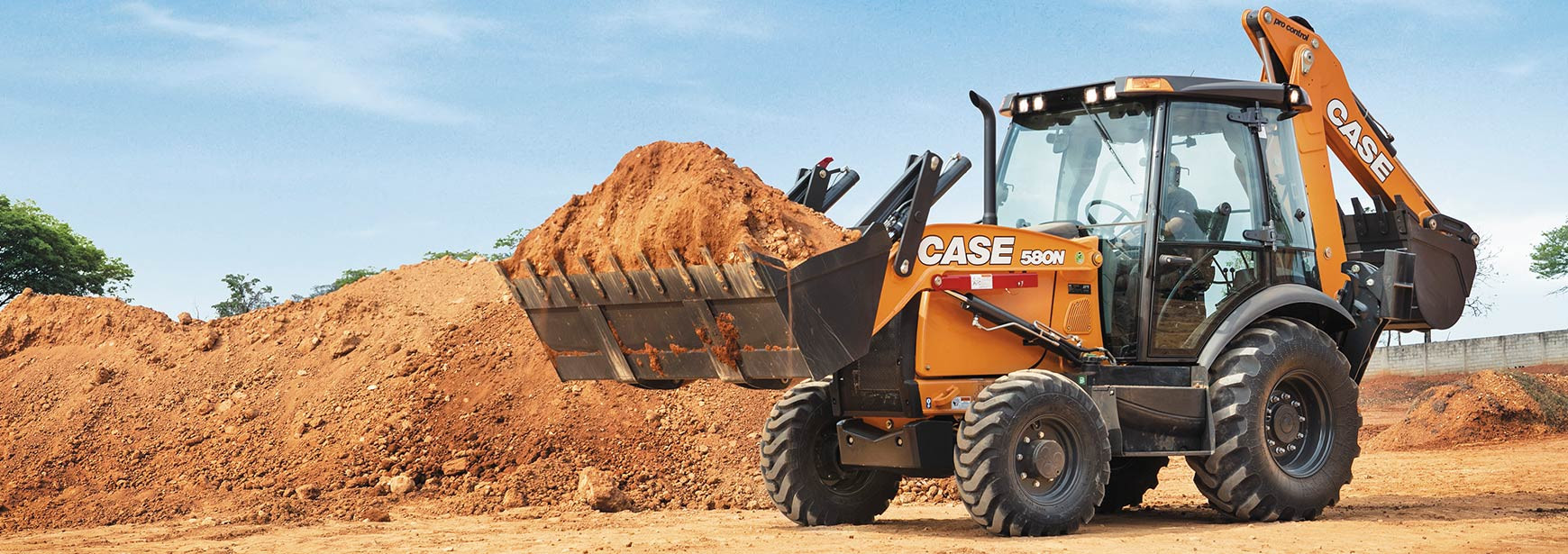 CASE CE: A MAIOR LINHA DE MÁQUINAS DE CONSTRUÇÃO