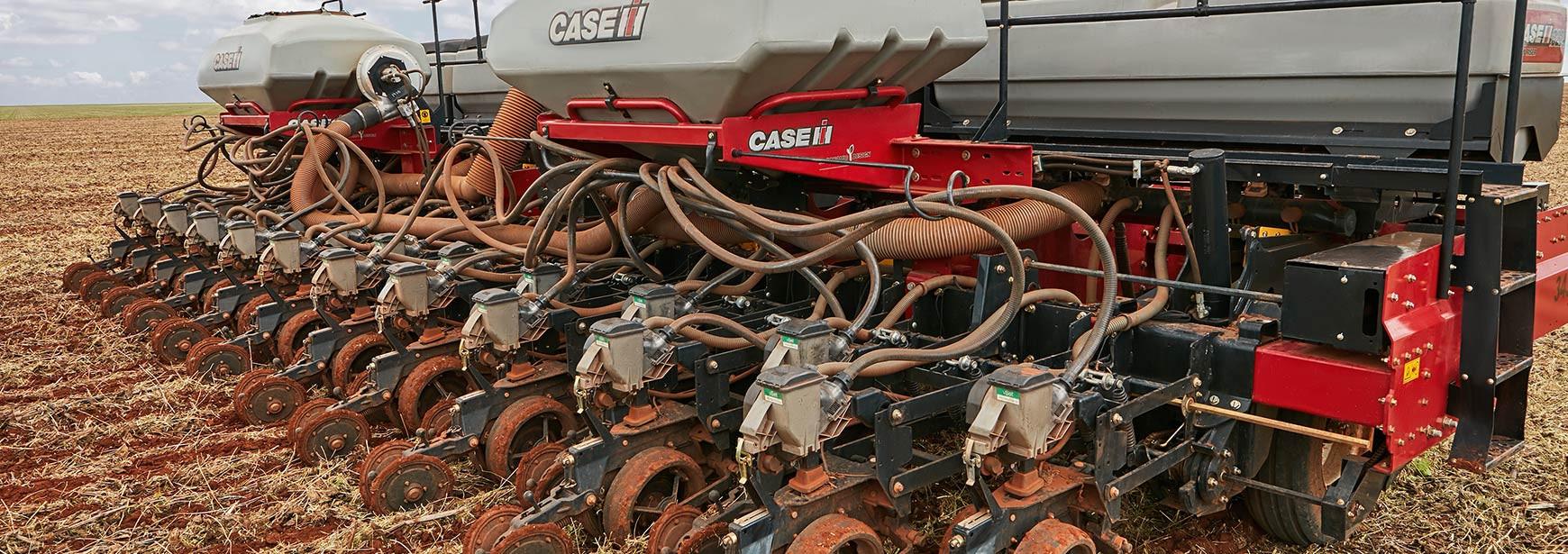 EASY RISER SÉRIE 3200: MAIOR EFICIÊNCIA NA PLANTAÇÃO