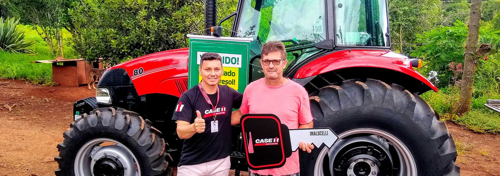 Entrega Farmall 80 em Cascavel
