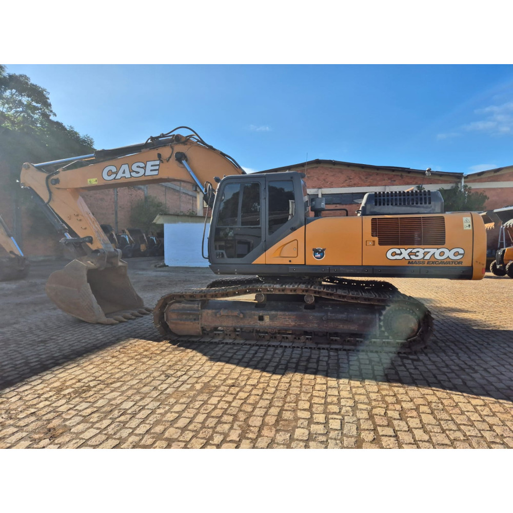 ESACAVADEIRA HIDRÁULICA CX370C