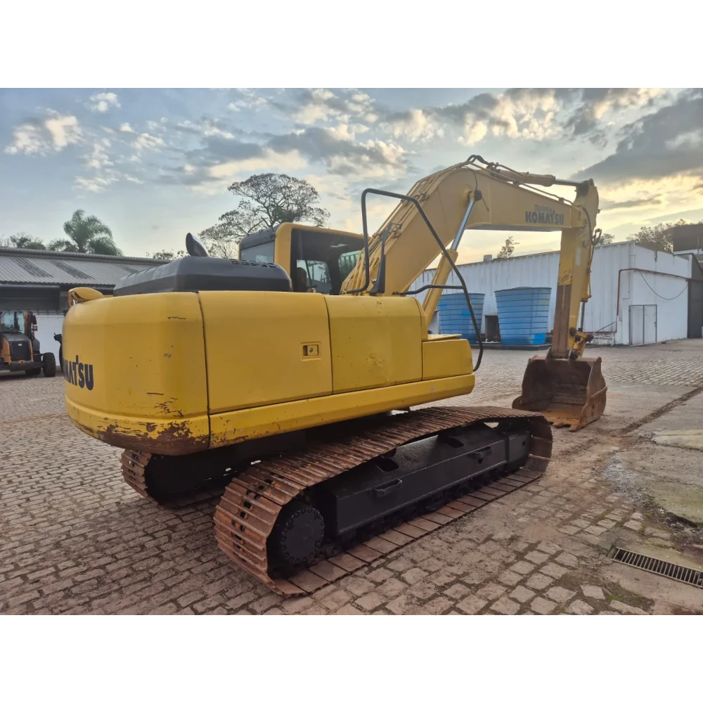 Escavadeira Hidráulica Komat'su - PC 200