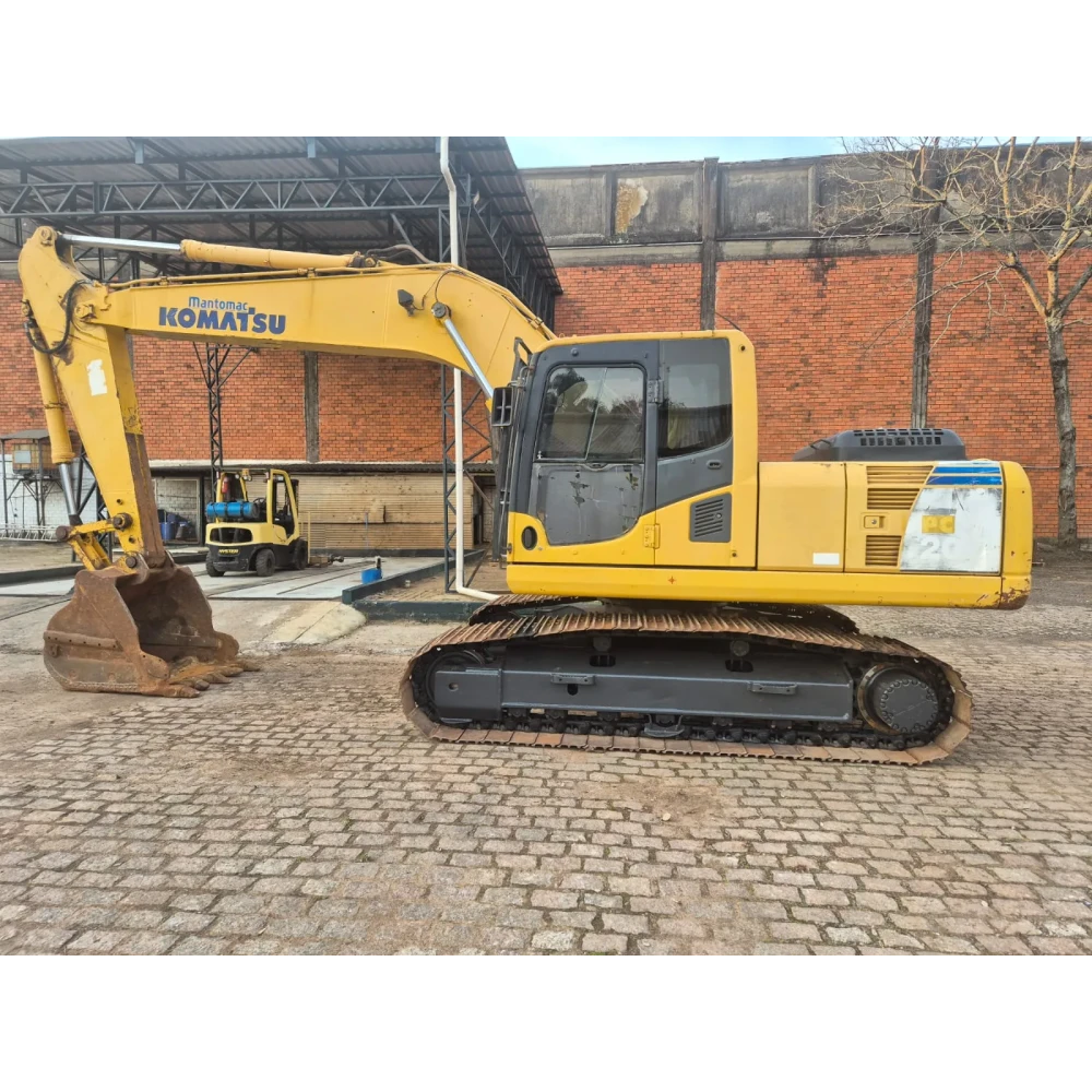 Escavadeira Hidráulica Komat'su - PC 200