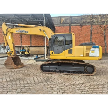 Escavadeira Hidráulica Komat'su - PC 200
