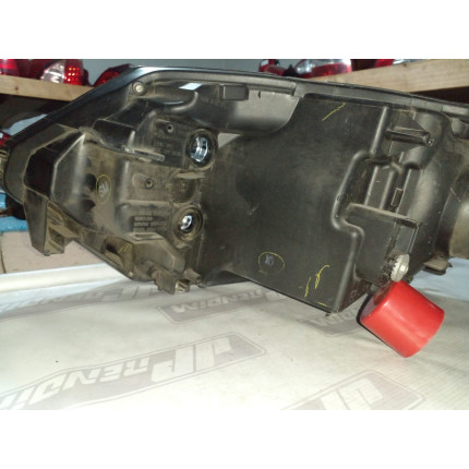 Farol Direito Honda HR-v Máscara Negra H-22 Ano 2016 2017 2018 2019 2020 - Usado