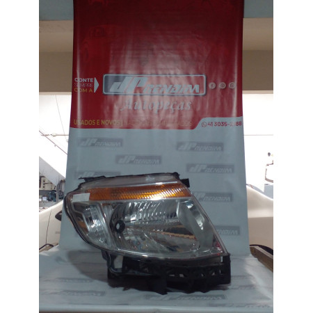 Farol Direito Ford Ranger Fo-16 Ano 2013 2014 2015 2016 - Usado