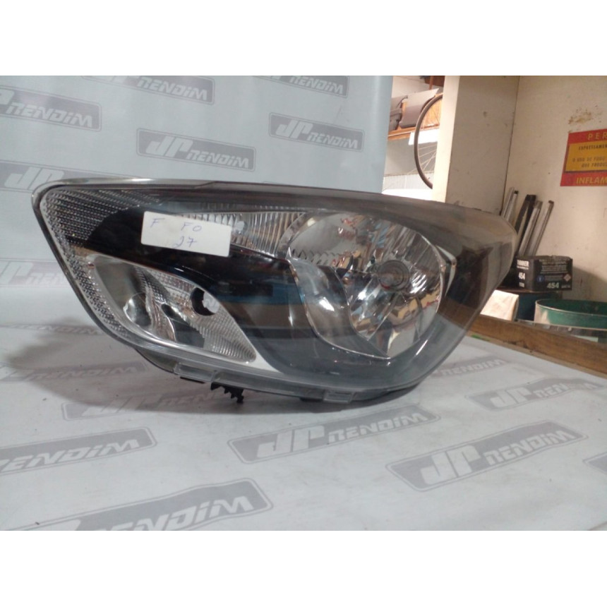 Farol Esquerdo Ford Ká Máscara Negra Fo-27 Ano 2014 2015 2016 2017 2018 - Usado