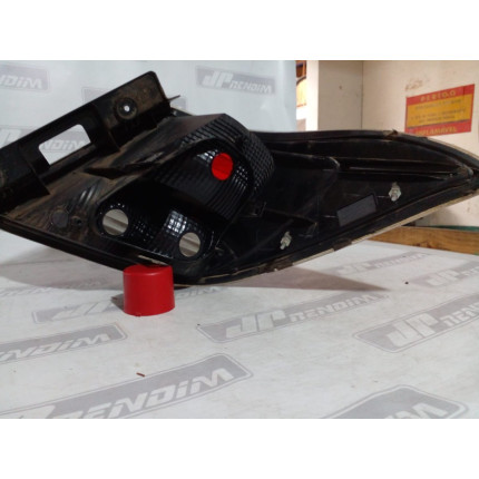 Lanterna Lado Esquerdo Chevrolet Prisma Fumê C-73 Ano 2013 2014 2015 2016 2017 2018 - Usado