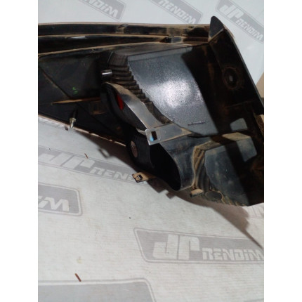 Lanterna Lado Direito Chevrolet Prisma Fumê C-74 Ano 2013 2014 2015 2016 2017 2018 - Usado
