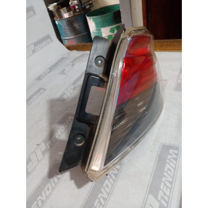 Lanterna Lado Direito Chevrolet Prisma Fumê C-74 Ano 2013 2014 2015 2016 2017 2018 - Usado