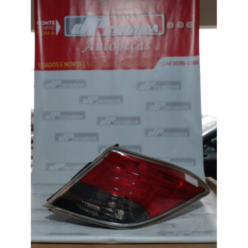 Lanterna Lado Direito Chevrolet Prisma Fumê C-74 Ano 2013 2014 2015 2016 2017 2018 - Usado