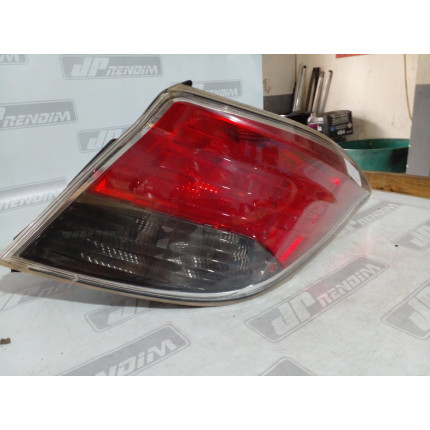 Lanterna Lado Direito Chevrolet Prisma Fumê C-74 Ano 2013 2014 2015 2016 2017 2018 - Usado