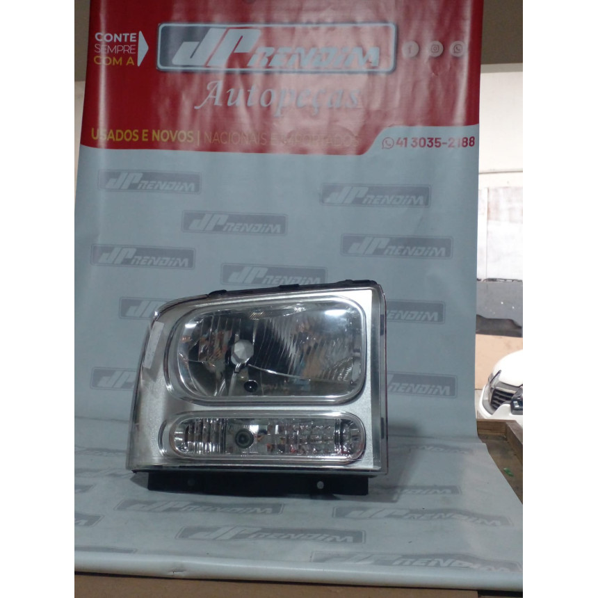 Farol Direito Ford F-250 F-350 F-4000 Fo-35 Ano 2006 2007 2008 2009 2010 2011 - Usado
