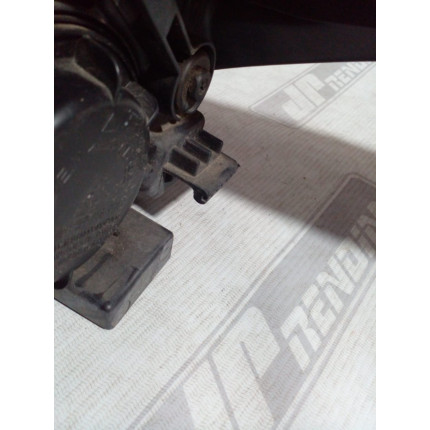 Farol Direito Hyundai HB20 Máscara Negra Hy-22 Ano 2013 2014 2015 2016 2017 2018 2019 Usado
