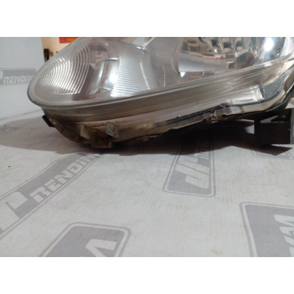 Farol Esquerdo Nissan March N-14 Ano 2011 2012 2013 2014 2015 - Usado