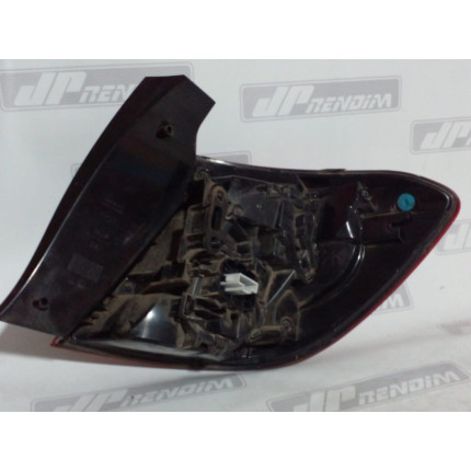 Lanterna Lado Esquerdo Renault Sandero Re-36 Ano 2018 2019 2020 2021 2022 - Usado