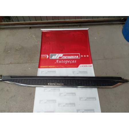 Estribo Esquerdo Chevrolet Tracker C-02 Ano 2021 2022 - Usado
