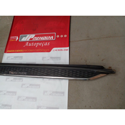 Estribo Esquerdo Chevrolet Tracker C-02 Ano 2021 2022 - Usado