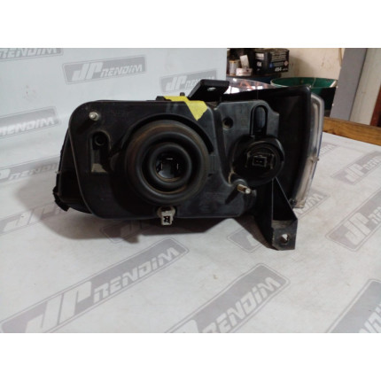 Farol Direito Fiat Uno-Fiorino Fi-50 Ano 2004 2005 2006 2007 2008 2009 2010 2011 2012 2013 - Usado