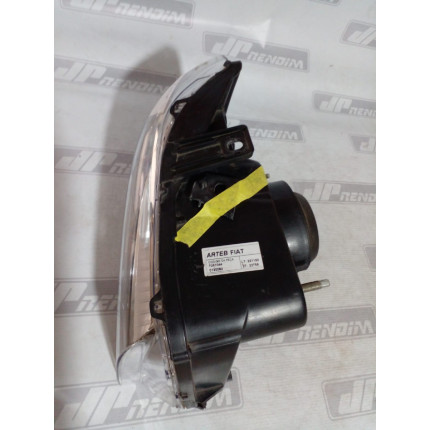 Farol Direito Fiat Uno-Fiorino Fi-50 Ano 2004 2005 2006 2007 2008 2009 2010 2011 2012 2013 - Usado