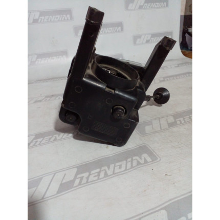 Farol de Milha Direito Chevrolet Corsa-Meriva-Montana C-06 Ano 2003 2004 2005 2006 2007 2008 2009 2012 - Usado 