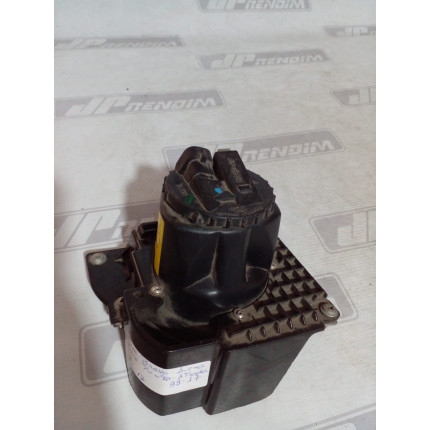 Farol de Milha Fiat Marea-Brava-Siena-Palio-Punto-Strada p/ Ambos os Lados Fi-12 Ano 1999 2000 2001 2002 2003 2004 2005 2006 a 2017 - Usado