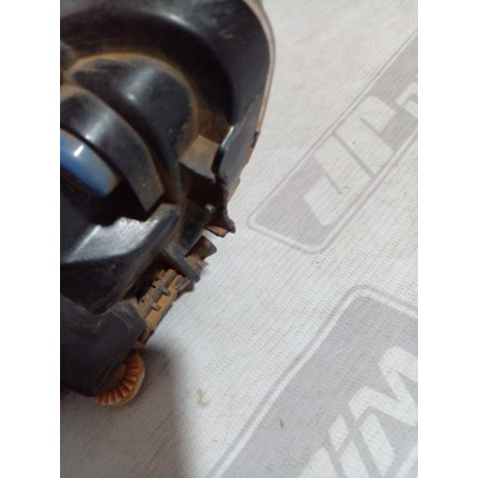Farol de Milha Esquerdo VW Amarok Vw-06 Ano 2016 2017 2018 2019 2020 2021 - Usado