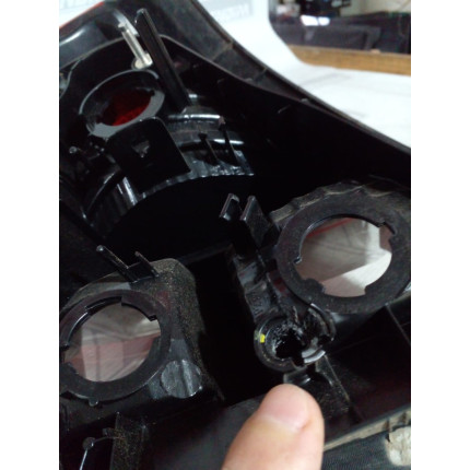 Lanterna Lado Direito Toyota Etios Sedan T-20 Ano 2013 2014 2015 2016 2017 2018 - Usado