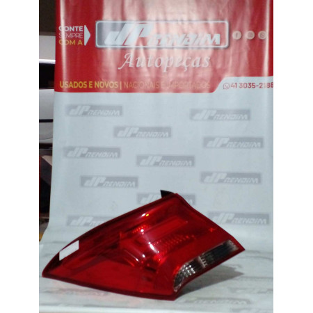 Lanterna Lado Esquerdo Chevrolet Prisma Fumê C-76 Ano 2017 2018 2019 - Usado