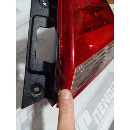 Lanterna Lado Direito Chevrolet Prisma Fumê C-77 Ano 2017 2018 2019 - Usado