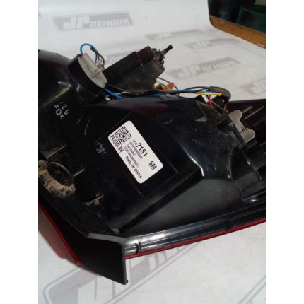 Lanterna Lado Direito Chevrolet Prisma Fumê C-77 Ano 2017 2018 2019 - Usado